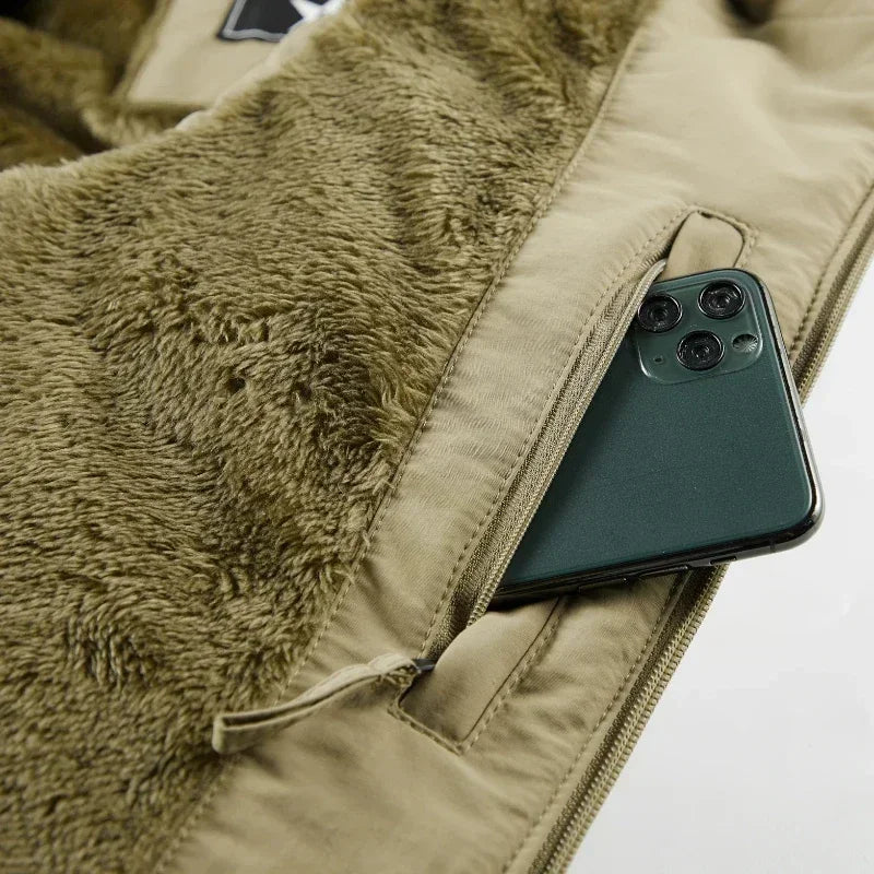 Men's New Keep Warm Fleece Work Sleeveless Jacket Slim Fit Windbreaker Fashion Many Pocket Jacket Men Winter Sleeveless Jackets